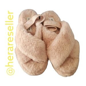 BCBGeneration Fux Furry Slippers Slingback CrissCross
